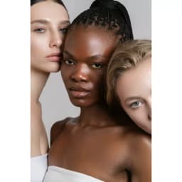  Glow – Highlighter Illuminating Powder